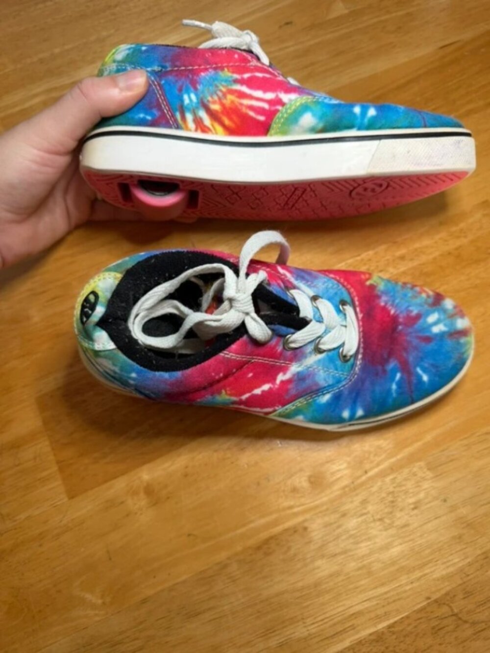 Heelys Launch Tie Dye Wheeled Low Top Lace-Up Canvas Sneakers Unisex Kids 2